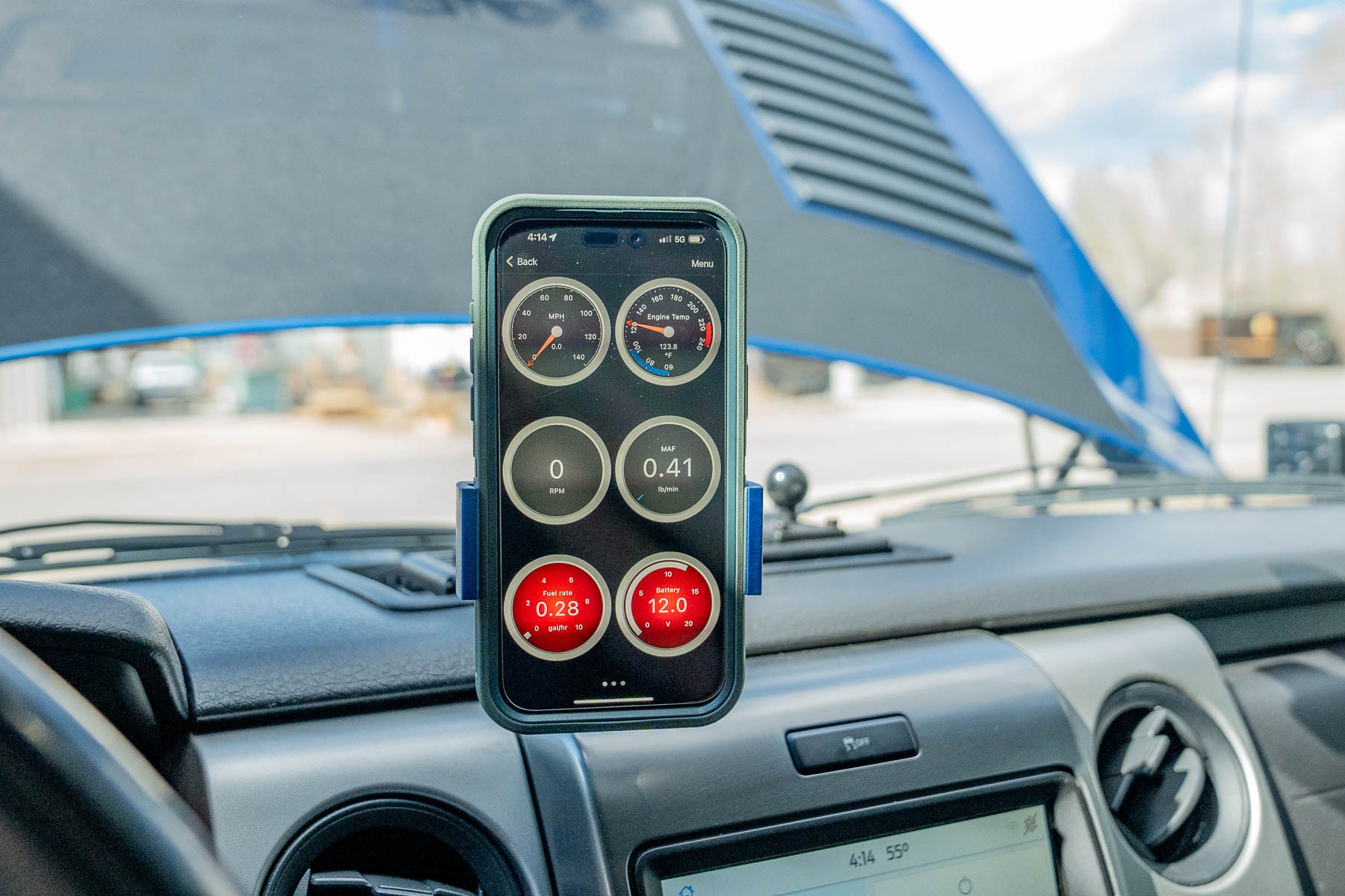 6-gauge digital display for the OBDLINK MX+ OBD2 Scanner app